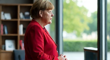 Politische Rahmenbedingungen und Sicherheit (9/10)