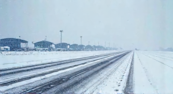 Ich erinnere mich an einen schneereichen Tag am Flughafen Frankfurt (1/10)
